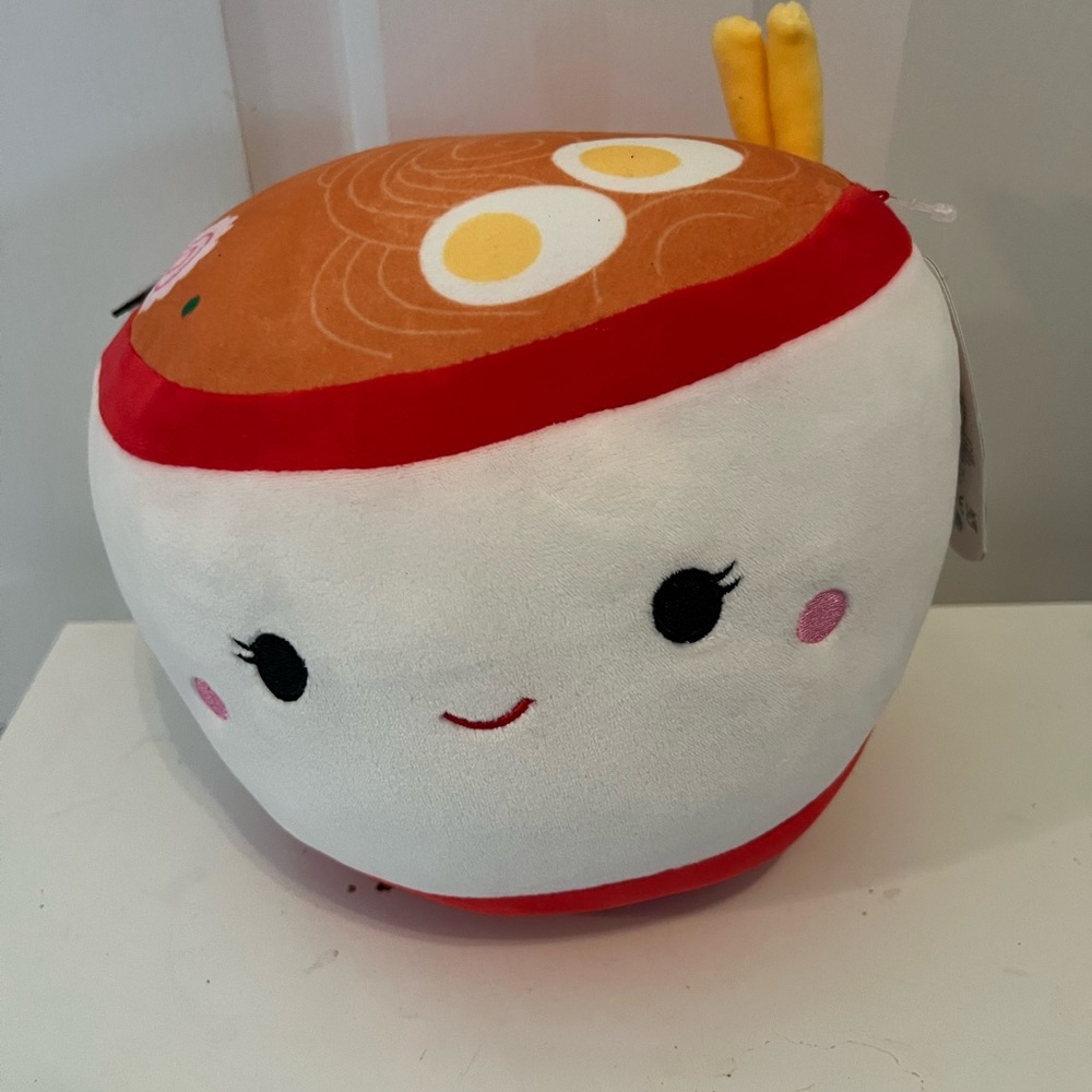 Squishmallows Red and White Raisy the Ramen 6” Plush new with tags